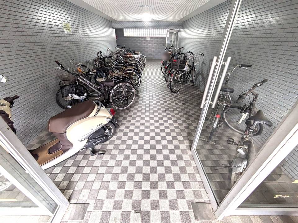 駐車場　駐輪場