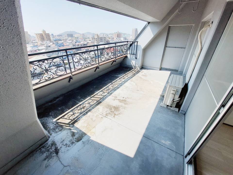 バルコニー　バルコニー