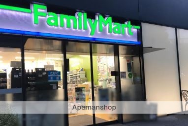 コンビニ　ファミリーマートトキワ大崎店（コンビニ）まで526m