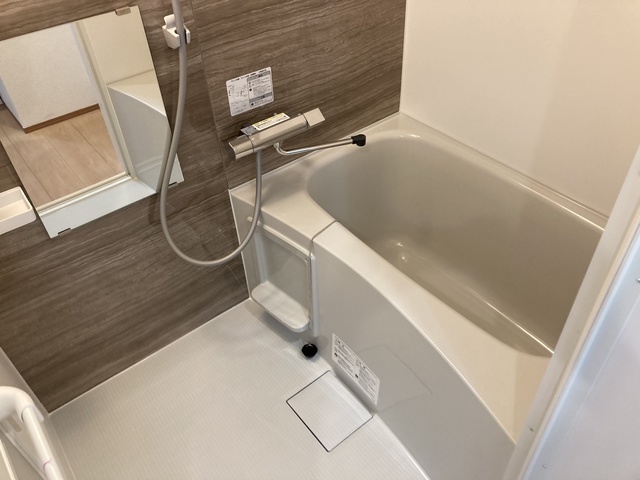 バス・シャワールーム