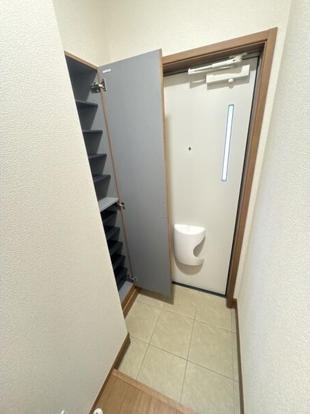 玄関　シューズボックス