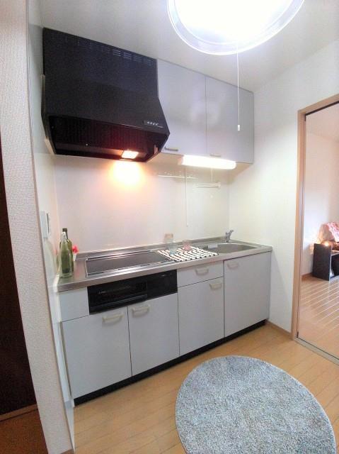 キッチン　ＩＨコンロでお掃除らくらく!!