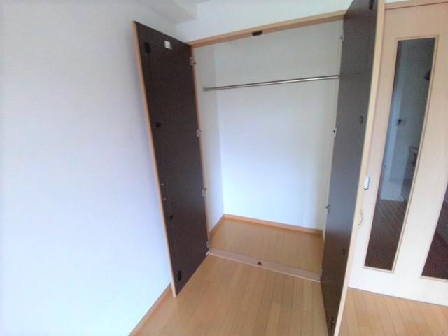 収納　クローゼットもあって収納できちゃう!!