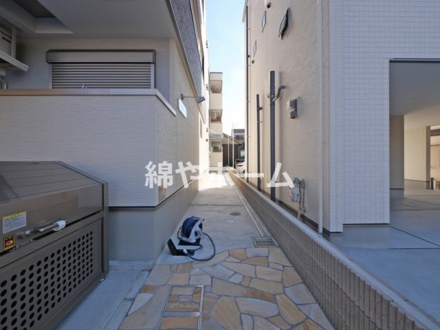 エントランス　清潔なエントランスです