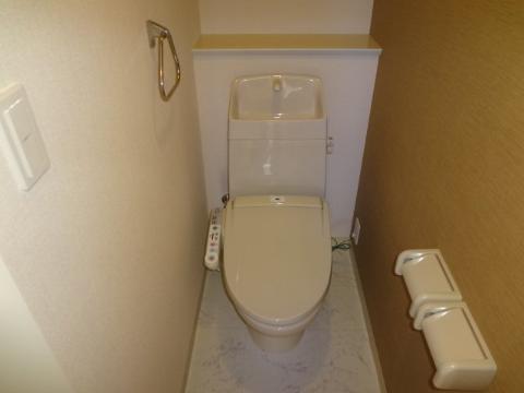 トイレ　シャワー付トイレ
