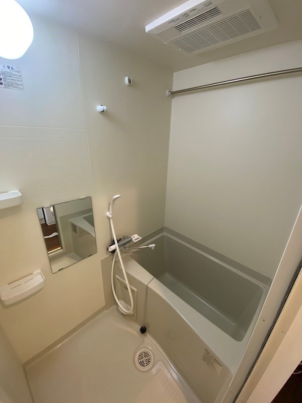 バス・シャワールーム　※別のお部屋のお写真です。御参考までに。