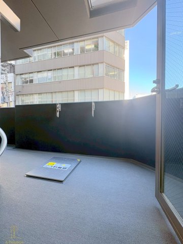 バルコニー　セレニテ東梅田アリエ