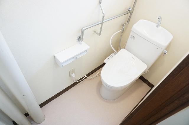 トイレ　トイレ