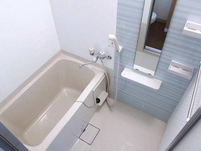 バス・シャワールーム　バストイレ別々