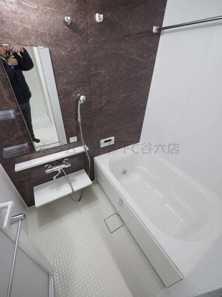 バス・シャワールーム