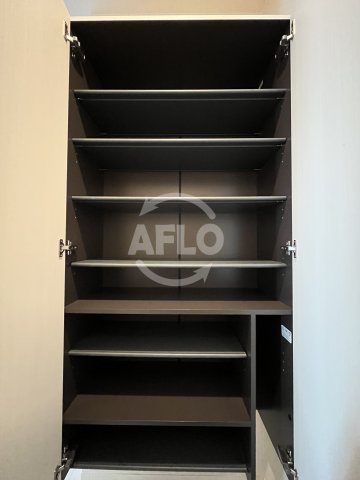 収納　LA MAISON VERTE 西田辺　シューズボックス