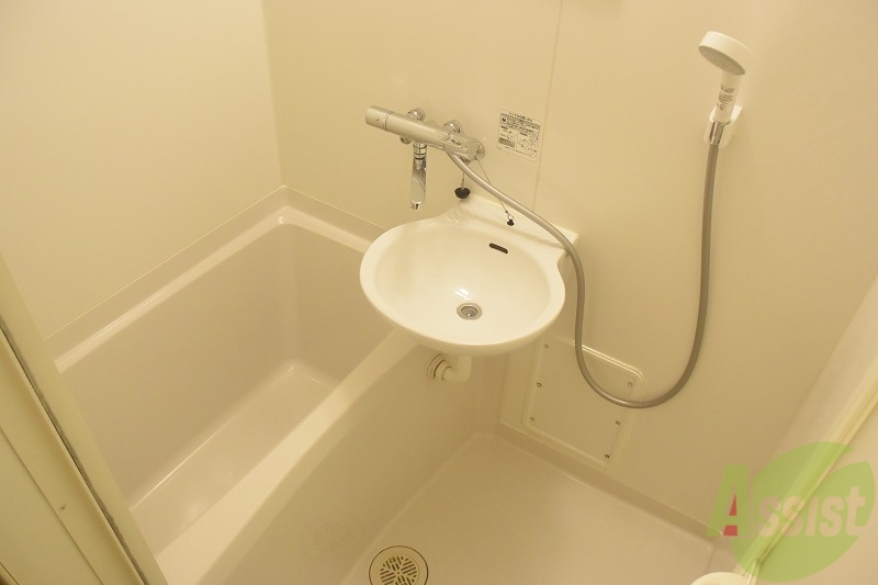 バス・シャワールーム　１日の疲れ癒せます。