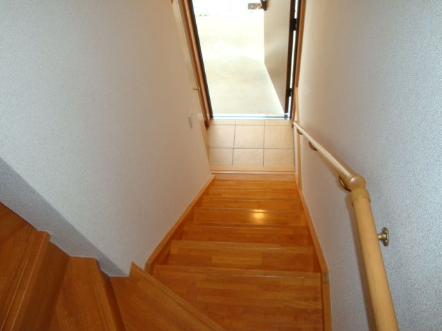 玄関　階段