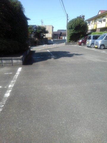 駐車場　駐車スペースもあります