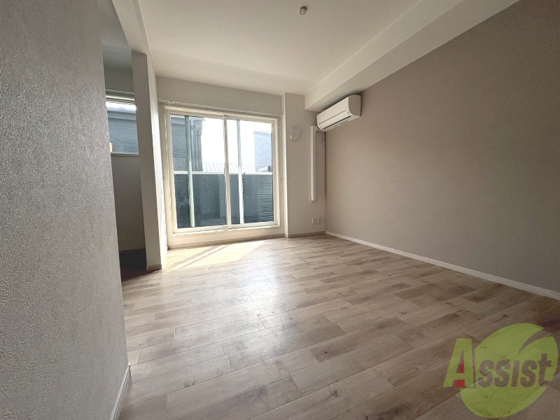 居室・リビング　７．６帖のリビングです。お部屋を広く使えます。