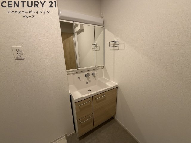 洗面設備　洗面所内に洗濯機置場あります