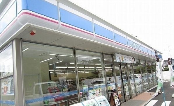 コンビニ　ローソン松江西尾町店（コンビニ）まで1700m