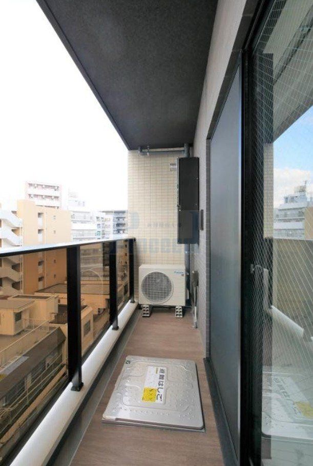 バルコニー　明るいバルコニー！