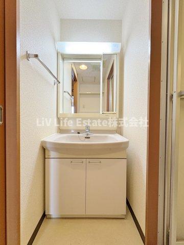 洗面設備　同仕様写真