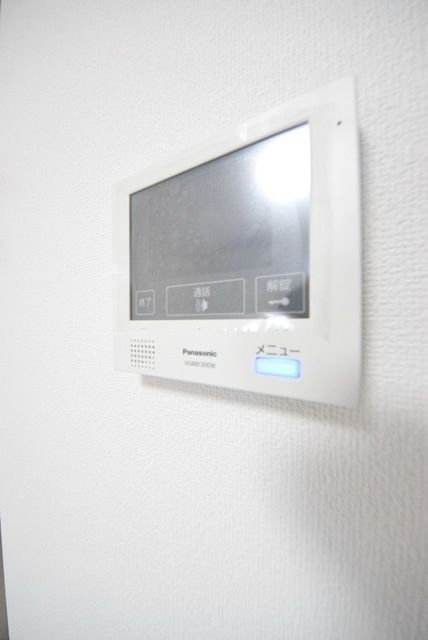 セキュリティ　モニター付きインターホン
