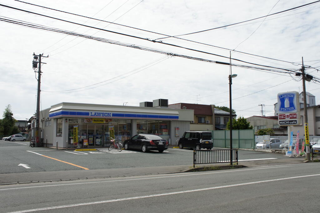 コンビニ　ローソン山形八日町店（コンビニ）まで559m