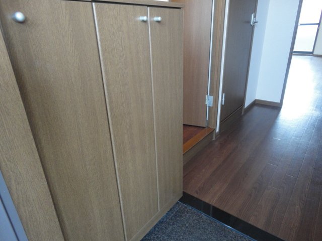 玄関　下駄箱
