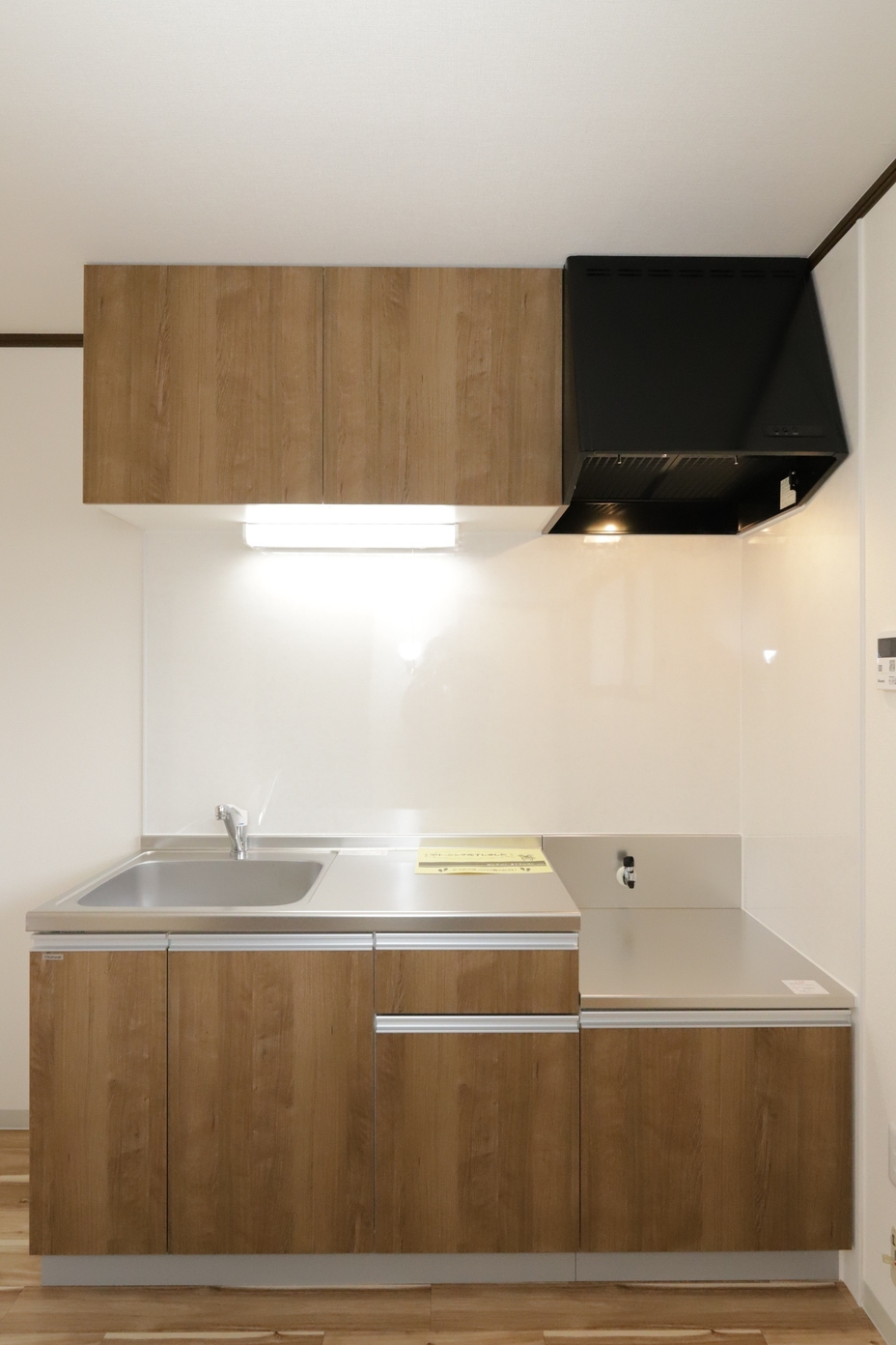 キッチン　料理スペースのある広々としたキッチンです！収納スペースも…