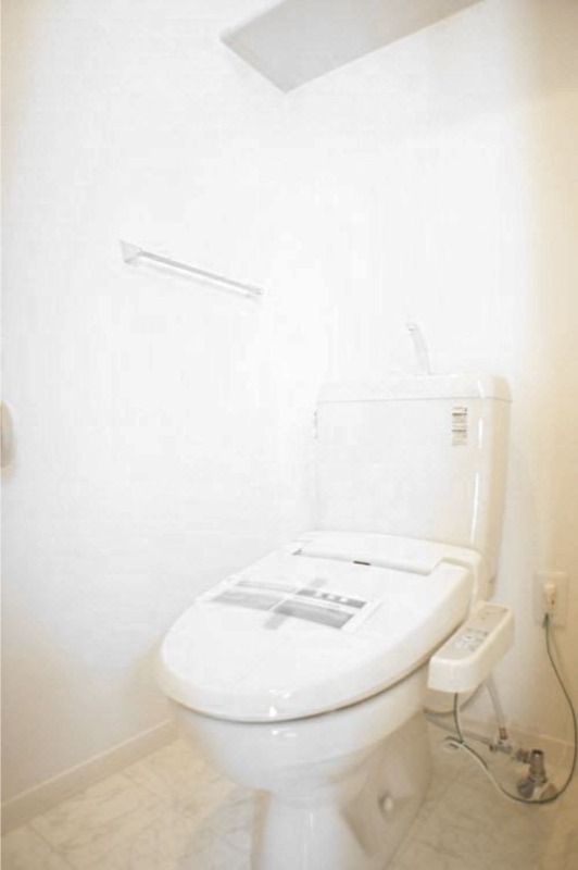 トイレ　図面と現状に相違がある場合には現状を優先