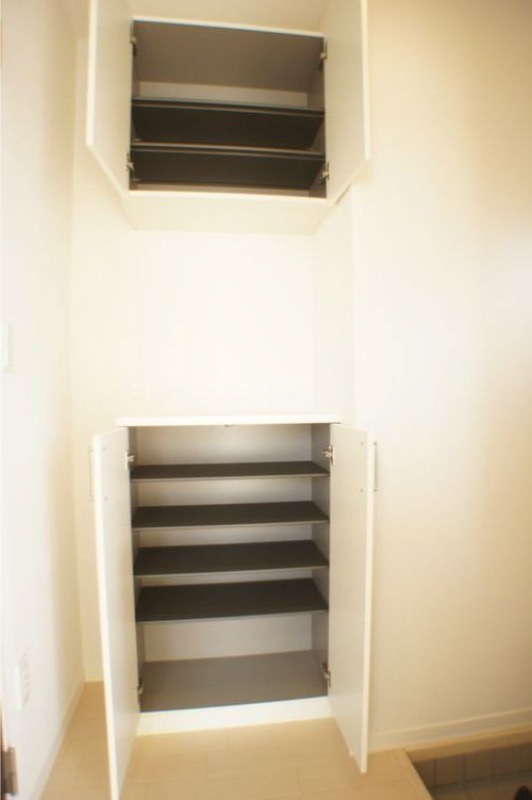 玄関　図面と現状に相違がある場合には現状を優先