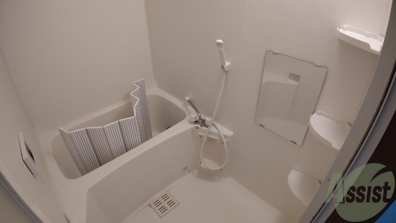 バス・シャワールーム　お風呂になります。日々の疲れを癒して下さい。