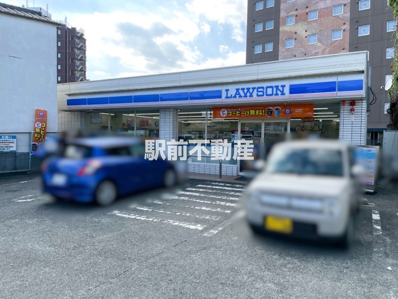 コンビニ　ローソン鳥栖駅前店（コンビニ）まで700m