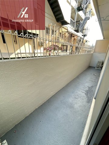 バルコニー　バルコニーがあります