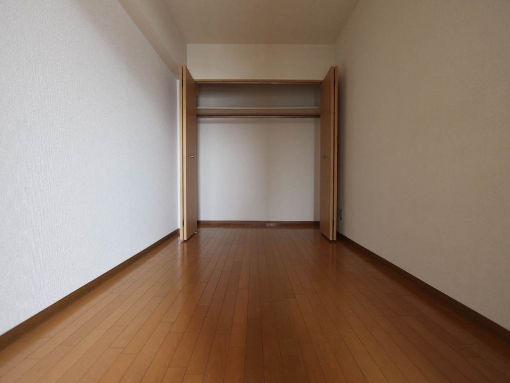 その他部屋・スペース　洋室4帖　クローゼット付（収納充実してます）