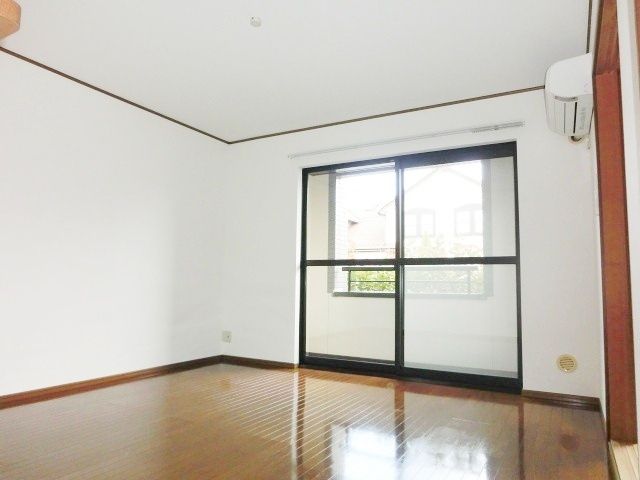 居室・リビング　お部屋探しはタウンハウジング稲毛店まで！ＴＥＬ：043-…