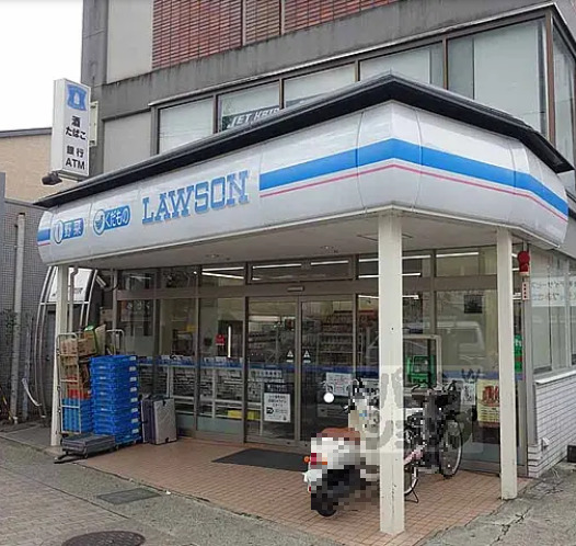 コンビニ　ローソン山科御陵店（コンビニ）まで890m