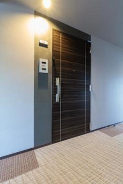 玄関　※写真は同タイプ住戸です。