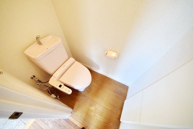 トイレ　※別部屋参考写真