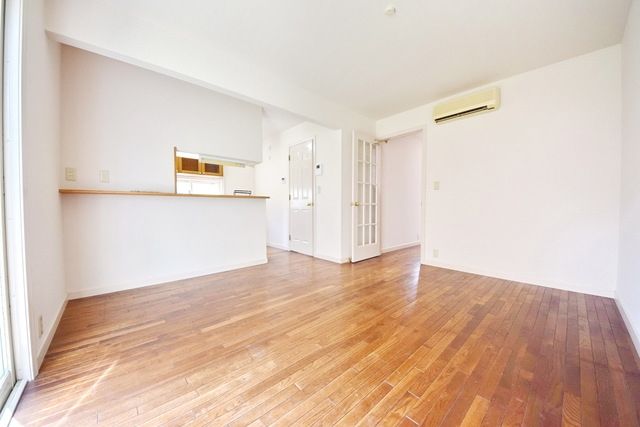 居室・リビング　※別部屋参考写真