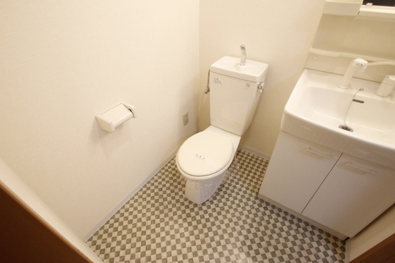 トイレ　※別部屋の写真です