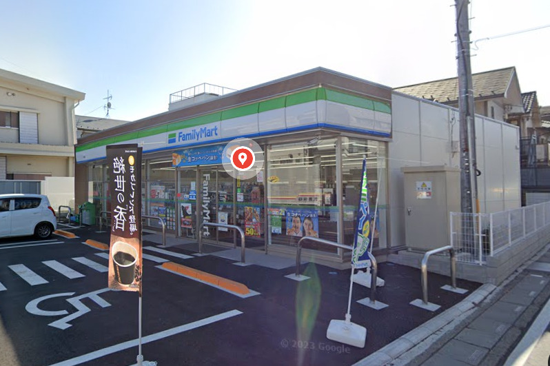 コンビニ　ファミリーマート 浦和南元宿店（コンビニ）まで591m