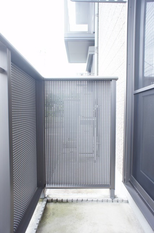 バルコニー　図面と現状に相違がある場合には現状を優先