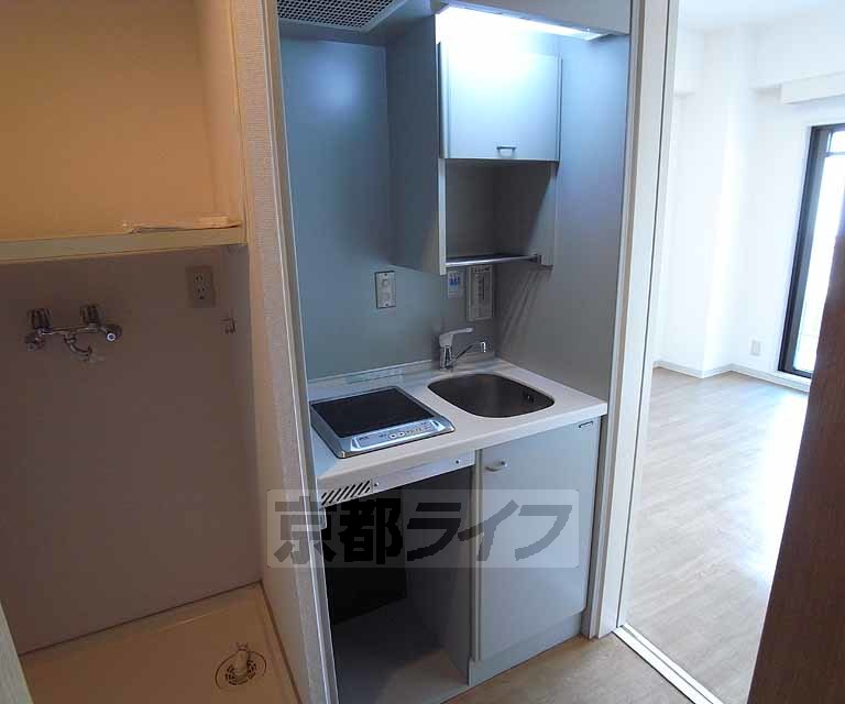 キッチン　コンパクトなキッチンです。