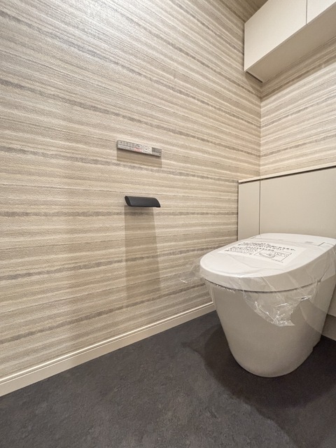 トイレ　◇温水洗浄便座機能付きトイレ◇