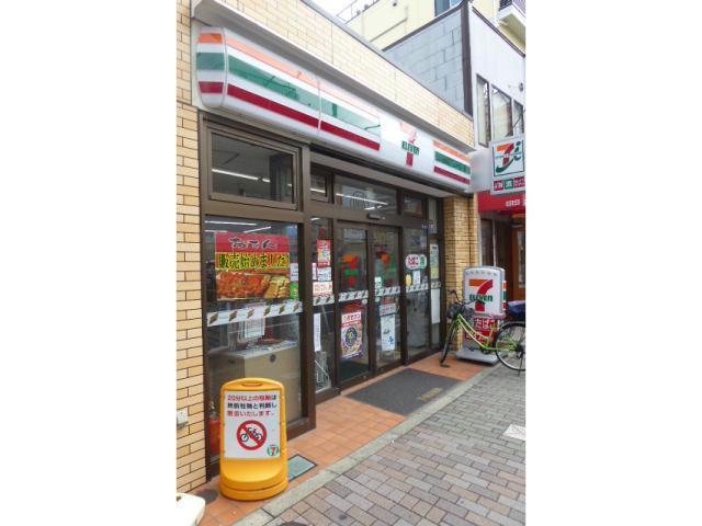 コンビニ　セブンイレブン葛飾東金町1丁目店（コンビニ）まで206m