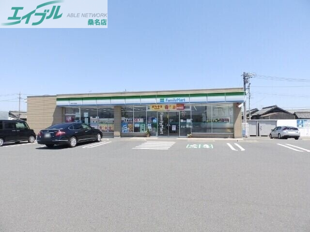 コンビニ　ファミリーマート名四小貝須店（コンビニ）まで926m
