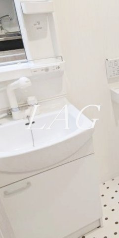 洗面設備　独立洗面台です。