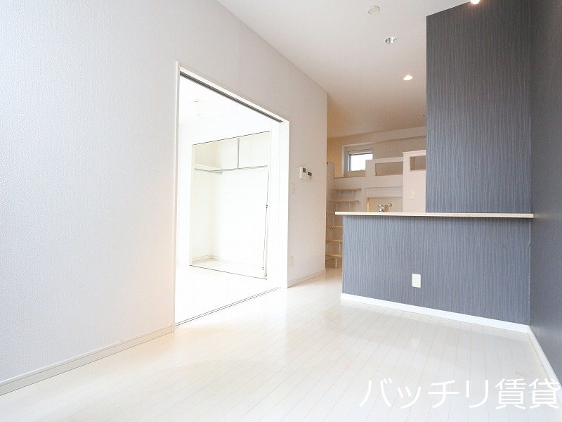 居室・リビング　画像は別号室タイプの為、現状を優先致します。