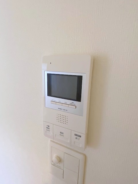セキュリティ　モニター付きインターホンです♪