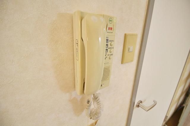 セキュリティ　★インターホン付きです★