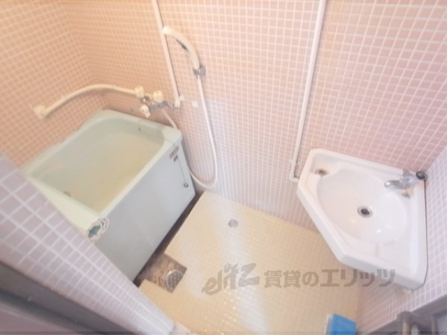 バス・シャワールーム　バス